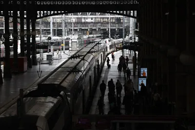 technical attack on train  પેરિસ ઓલિમ્પિકના ઉદ્ઘાટન પહેલા ફ્રાન્સમાં રેલ નેટવર્ક પર મોટો હુમલો